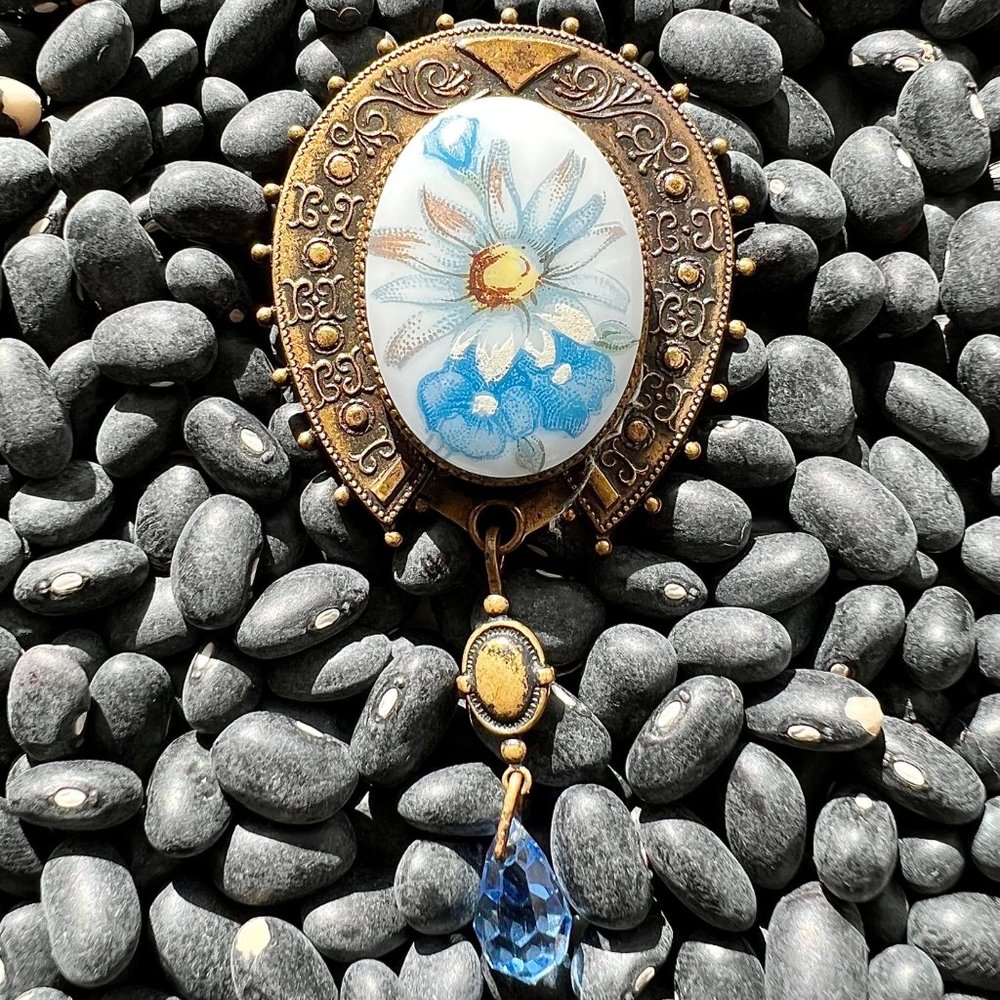 Vintage Victorian Revival Daisy Blue Flower Porcelain in Brass Horseshoe Crystal